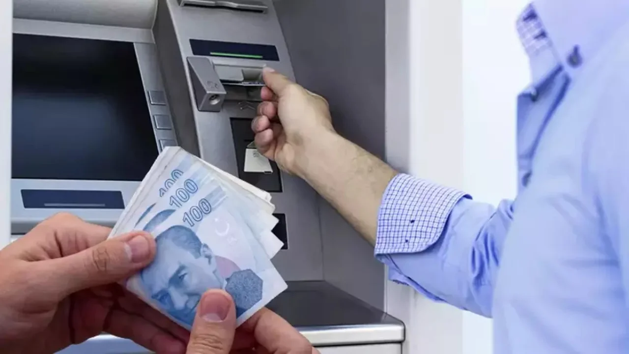 Emekli ve Asgari Ücretliler Temmuz Zammını Bekliyor: Uzmandan Net Tahminler