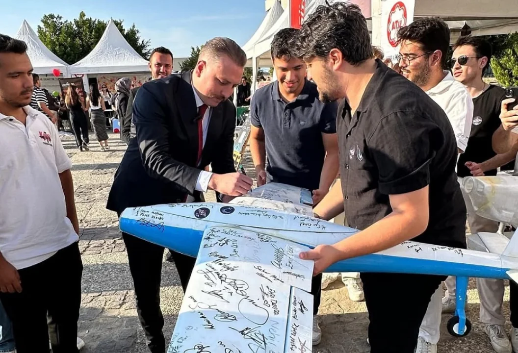 Cem Tutsoy: Gençleri Ücretsiz Eğitimlere Davet Ediyoruz