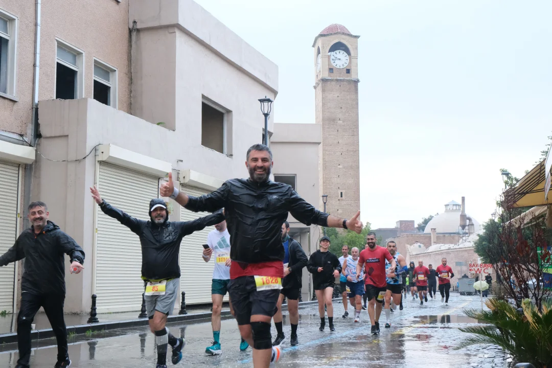 16. Uluslararası Adana Kurtuluş Yarı Maratonu koşuldu