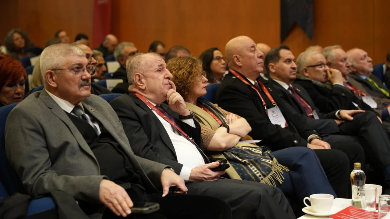 “ZAFER PARTİSİ'NİN KURULUŞ AMAÇLARININ BAŞINDA TÜRK DEVLETİNİ TÜRK MİLLETİNE GERİ VERMEK VARDIR”