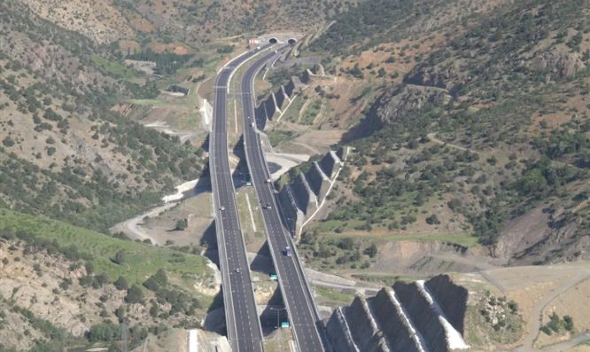 Yol 40 Kilometre Kısalıyor: Pozantı-Ceyhan Hattında İlk Kazma Vuruluyor