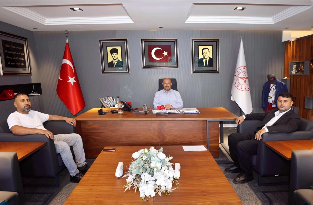 Dr. Halil Nacar: 